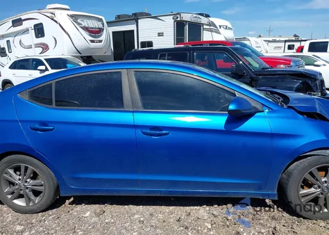 2018 Hyundai Elantra Sel z USA, uszkodzony, nr VIN 5NPD84LF6JH368544